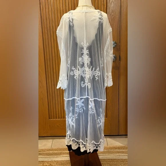 Vintage Style Embroidered White Lace Kimono Jacket/Coverup, One Size - Picture 8 of 14